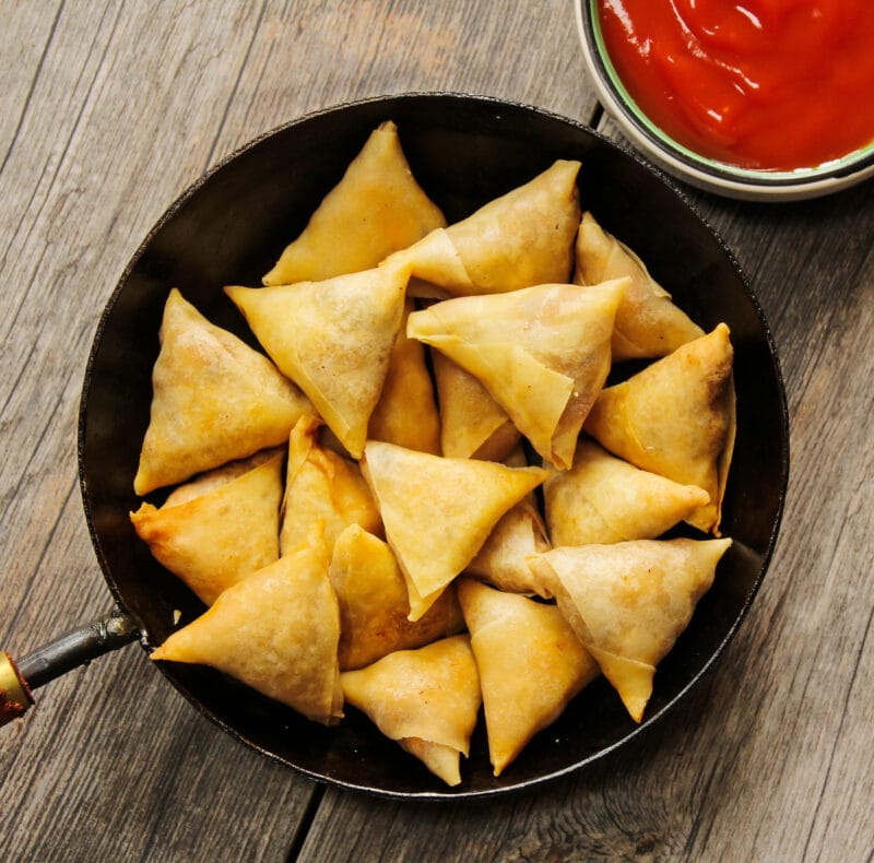 Raja's Vegetable Samosas Bag 1x20 - Adams Food Service